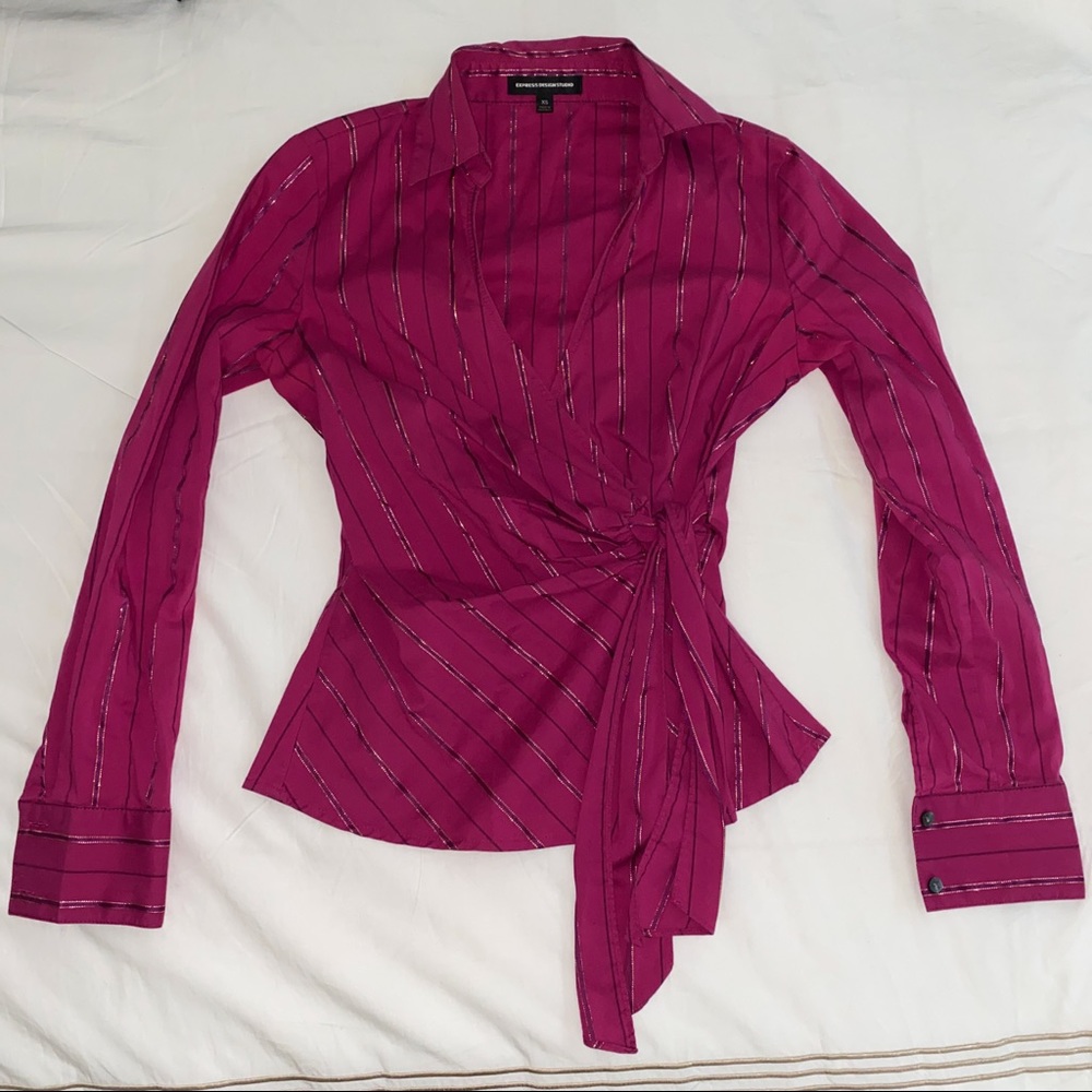 Express women’s tie front long sleeve button up